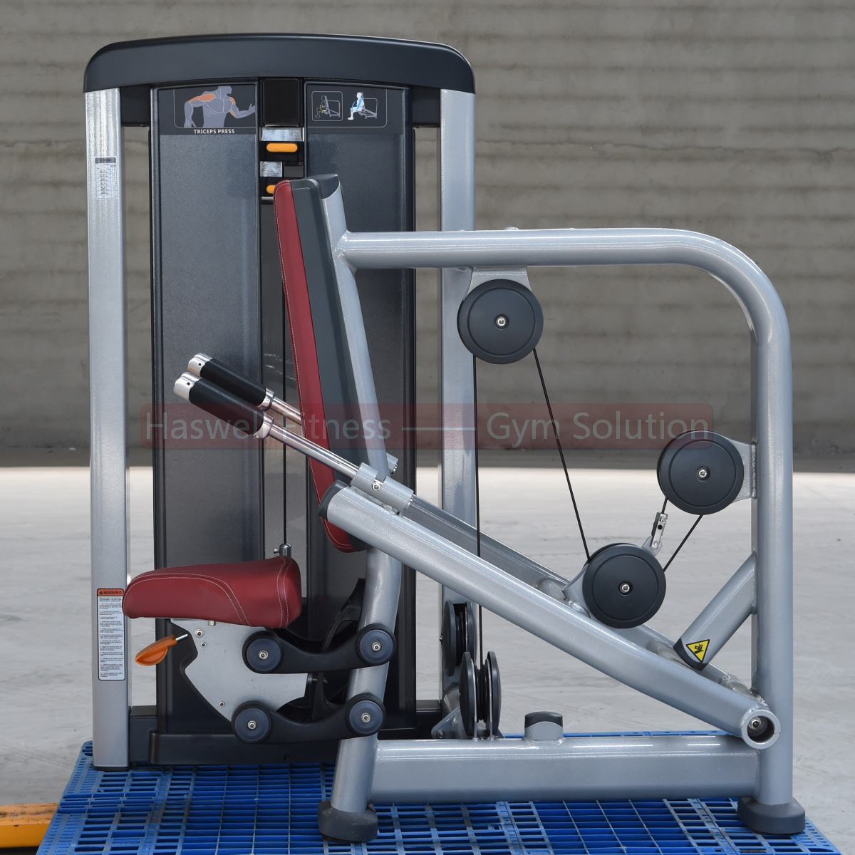 slt 1655074342 lf3101 seated triceps press 03 01